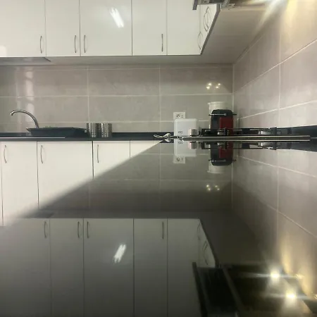 Residencia Las Vinas Апартаменты *